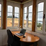 Gasthuis Beachfront Surf & House, Charming & Quiet *