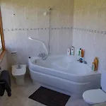 Beachfront Surf & House, Charming & Quiet Gasthuis *