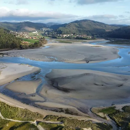 Beachfront Surf & House, Charming & Quiet Pensjonat Valdoviño