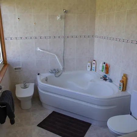 Beachfront Surf & House, Charming & Quiet Casa de hóspedes *