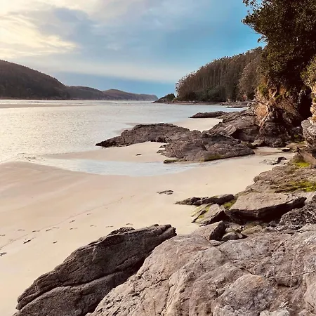 Beachfront Surf & House, Charming & Quiet Gæstehus Valdoviño