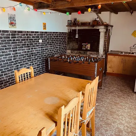 Casa de hóspedes Beachfront Surf & House, Charming & Quiet