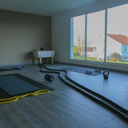 Beachfront Surf & House, Charming & Quiet * Valdoviño