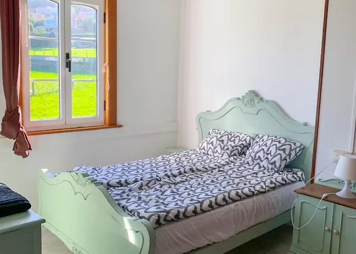 Beachfront Surf & House, Charming & Quiet * Valdoviño