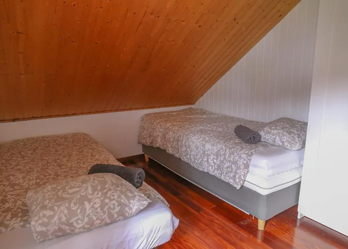 Beachfront Surf & House, Charming & Quiet * Valdoviño