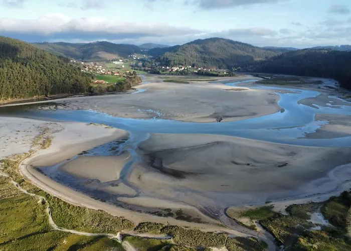 Beachfront Surf & House, Charming & Quiet Konukevi Valdoviño