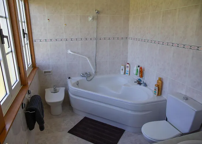 Beachfront Surf & House, Charming & Quiet Konukevi *