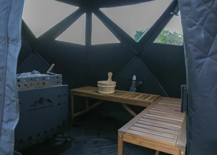 Beachfront Surf & House, Charming & Quiet Konukevi *